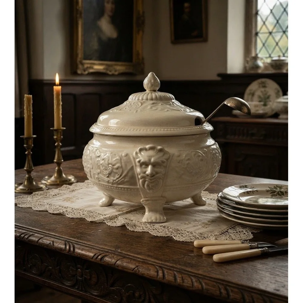 Wedgwood Patrician Creamware Soup Tureen with Lid Vintage 1949 England Lion Head